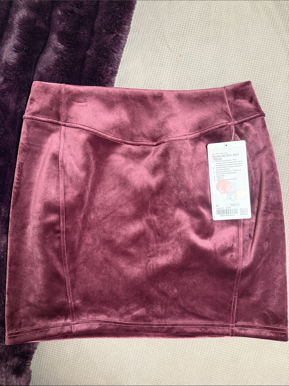 NWT Lululemon Scuba High Rise Velvet Mini Skirt Garnet M Soft Plush Velour
